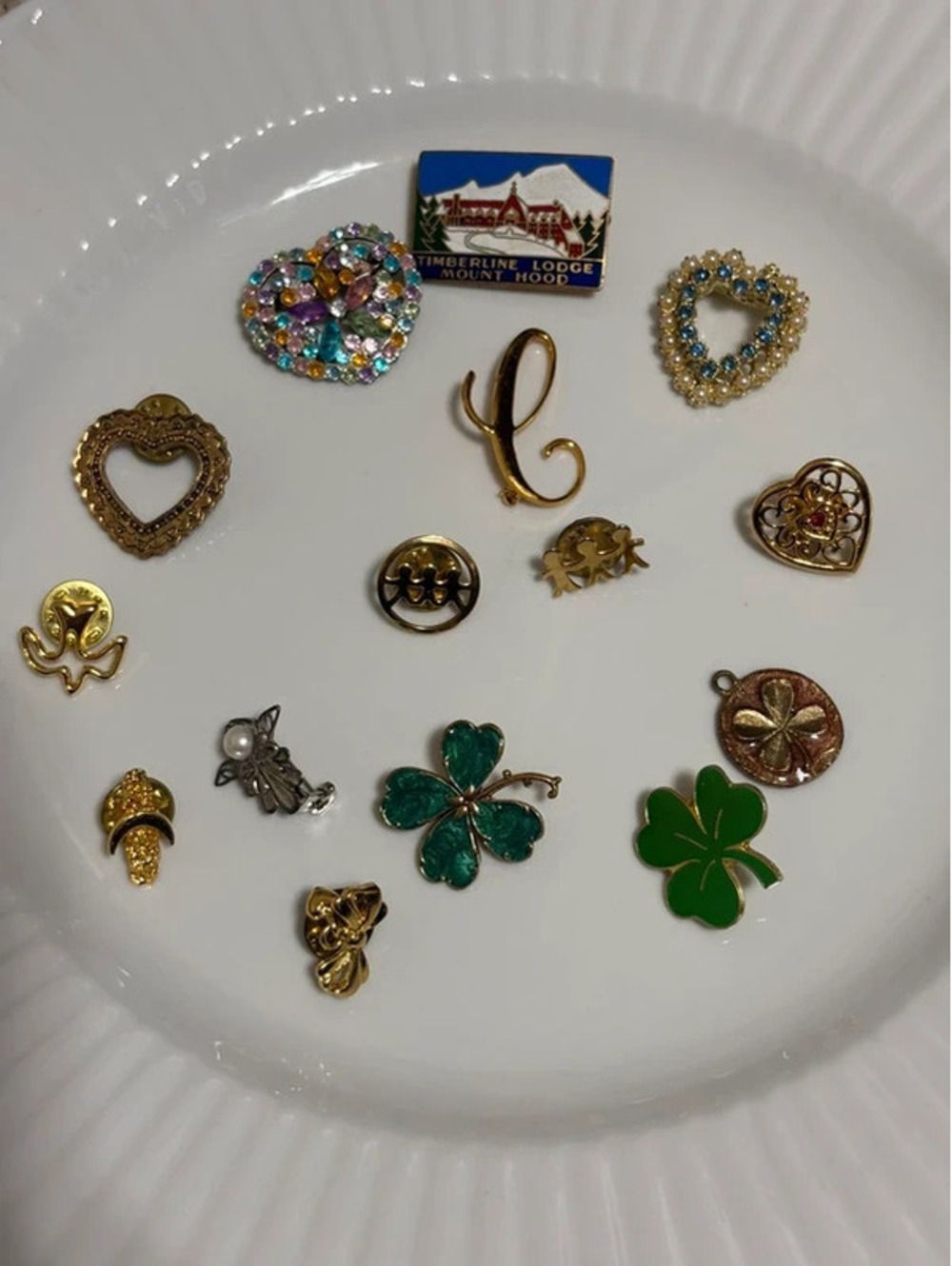 Mixed lot of brooch & pins jewelry